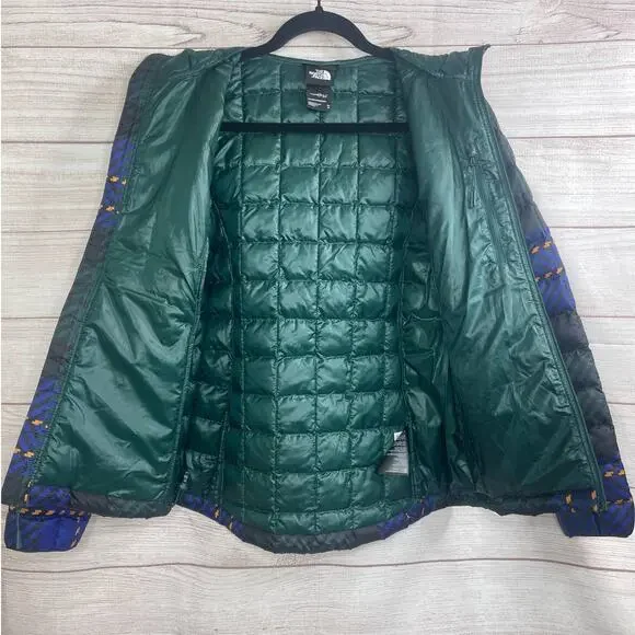 NWT The North Face Women’s Thermoball Hoodie Eco Puffer Jacket Size XS - Picture 5 of 7